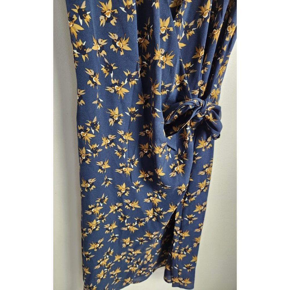 Saba Silk Women's Sz. 6 Floral 100% Silk Short Sleeve Wrap Dress - Picture 4 of 7